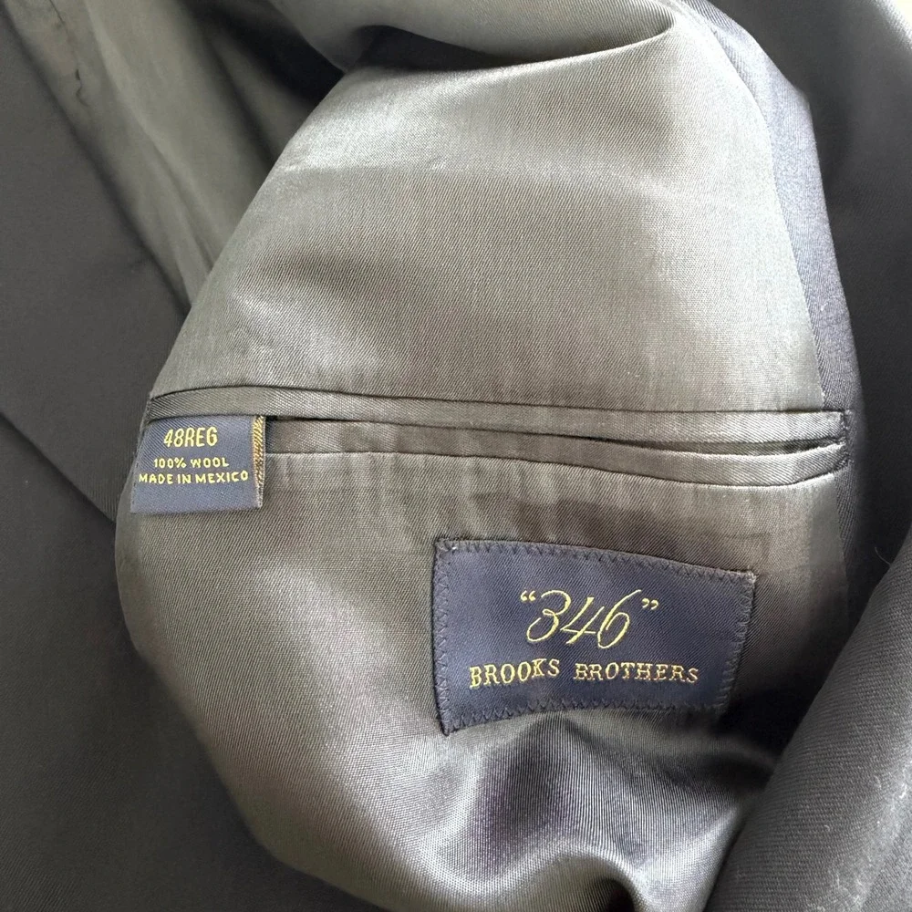 Brooks Brothers 346 Navy Gold Button Blazer Jacket Men's 48R Wool
